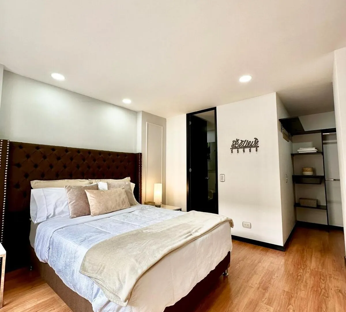 Hermoso Apartamento En El Poblado 메딜린 콜롬비아