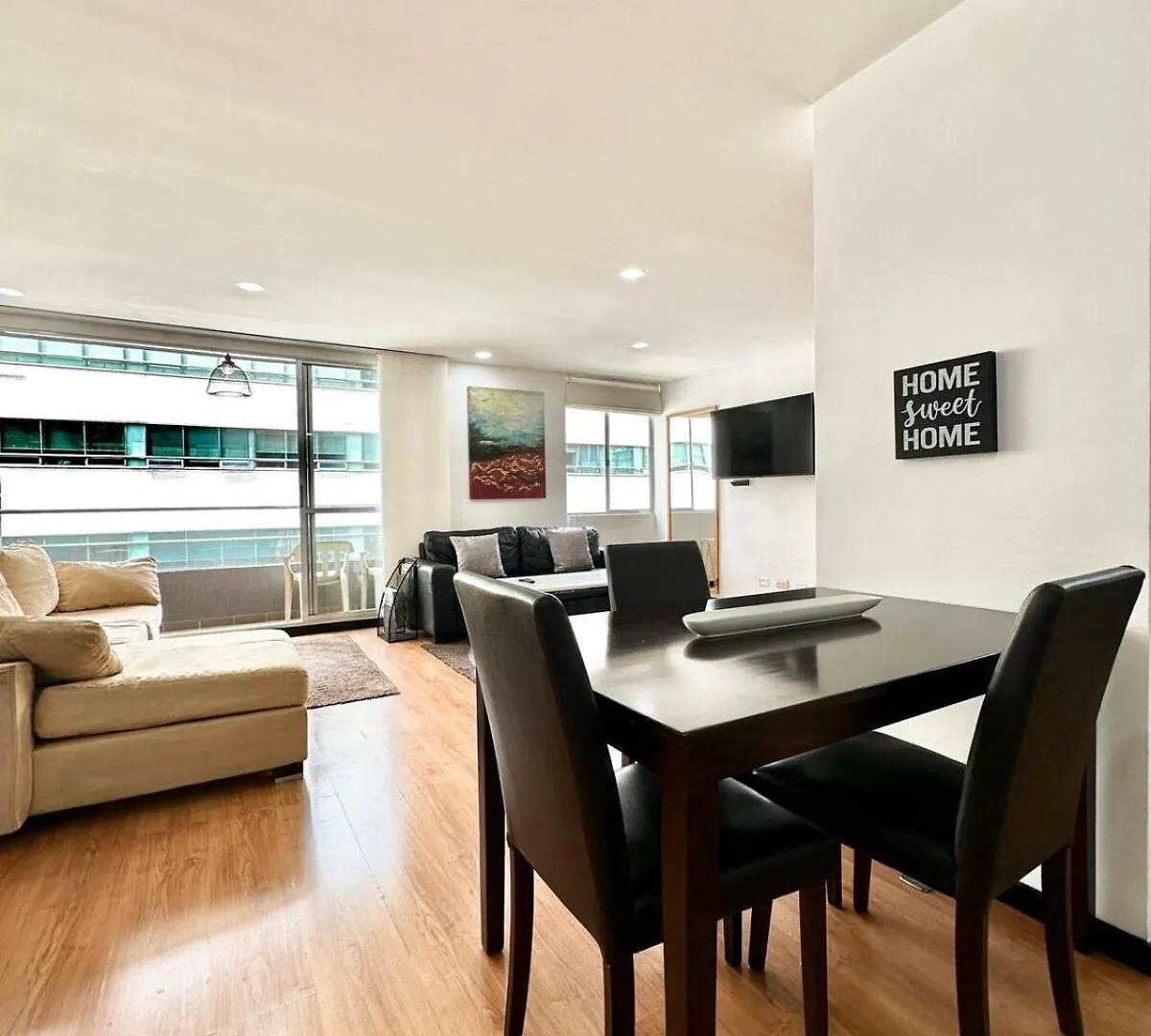 Hermoso Apartamento En El Poblado 메딜린 아파트